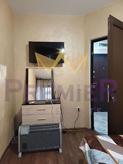 Дава се под наем Тристаен апартамент в Варна, Погреби - 80 кв.м за 663 € - Снимка #7