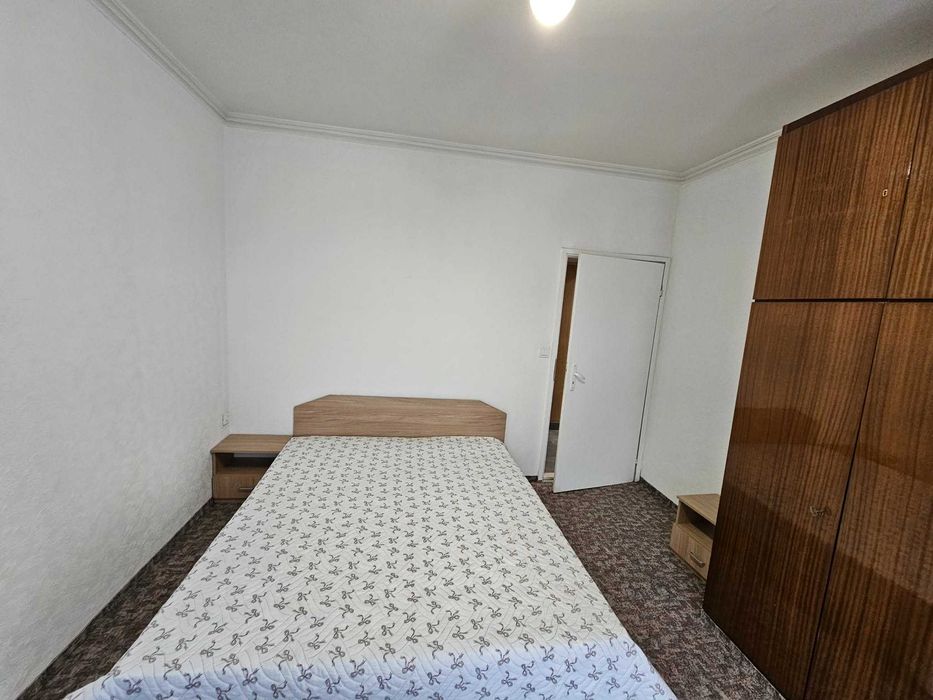 Тристаен до завод Дружба  - Варна - 550 евро