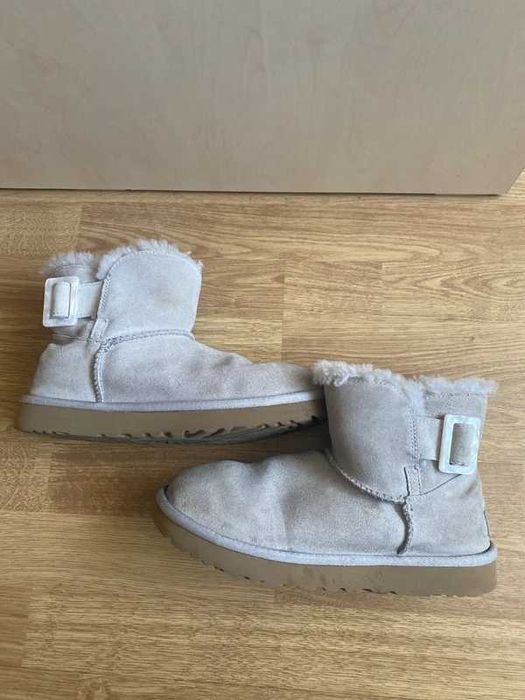 Ghete UGG mărimea 39