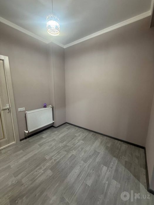 2xonali 5-qavatda 62m² kvartira sotiladi Megamarket.
5-qavatli g'ishtl