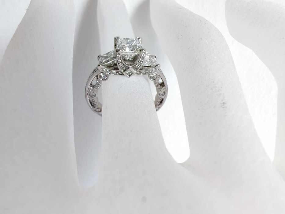 Inel 14k Verragio cu diamante 3ct Unlike any Other!