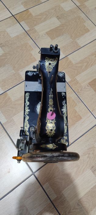 Mașină de cusut Opel