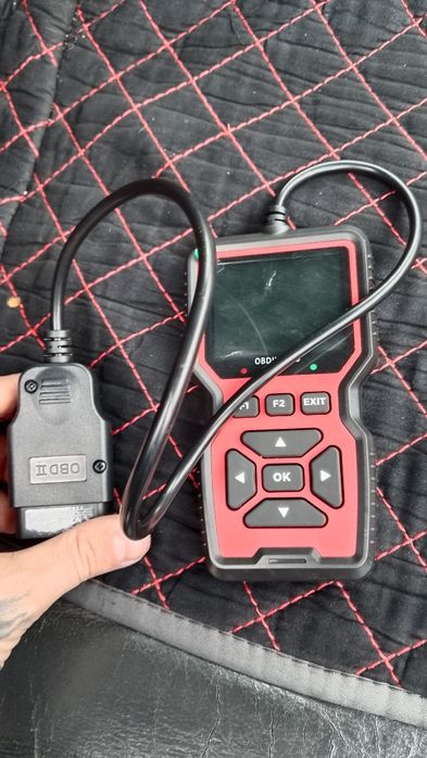 Автомобильный сканер OBD 2
