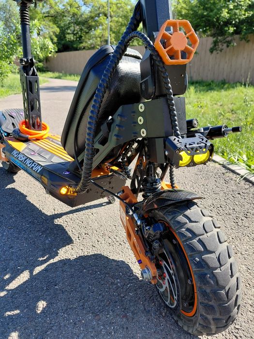 Продам самокат Kugoo G2 Max