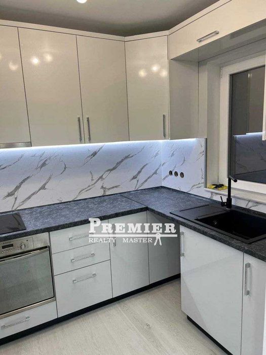 Прекрасна къща в Подвис след ремонт - 65 000 EUR