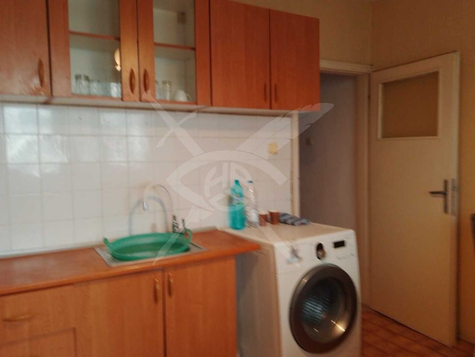 Двустаен - Славейков