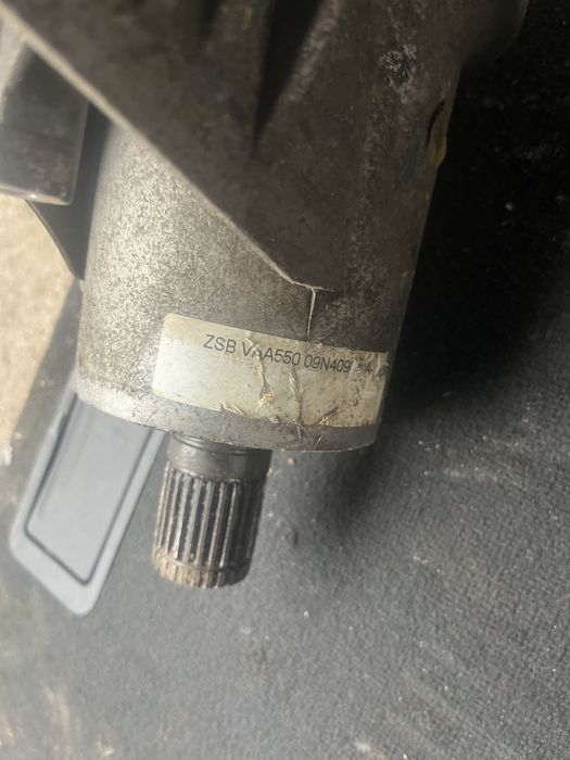 Раздатка за Фолксваген Volkswagen  Т5 2.0д ръчна кутия 2012г