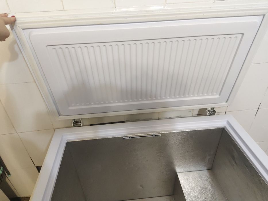 Продам морозилку