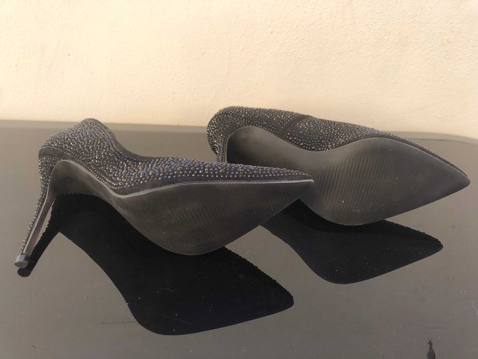 Официални дамски черни обувки