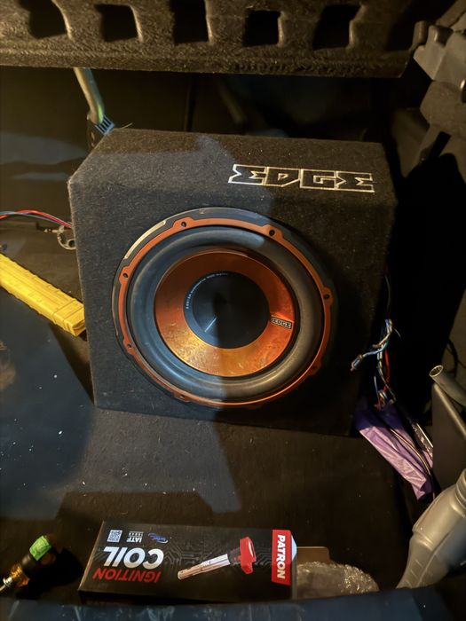Продам сабвуфер EDGE EDB12A-E0