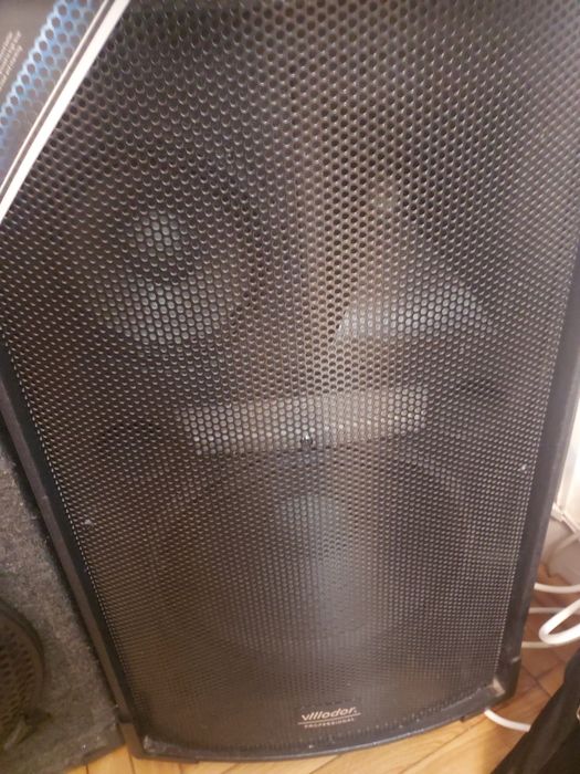 Mixer + patru boxe+ 2 stative ptr boxe  mari