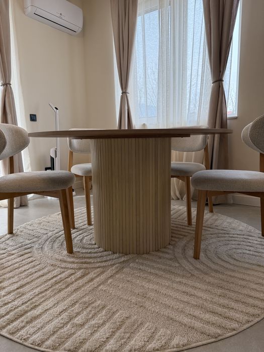 Трапезна маса с 5 стола