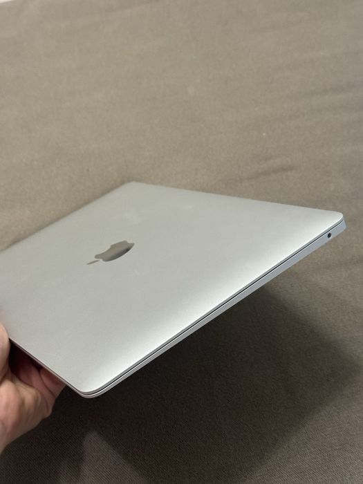 MacBook Air, M1, 2020 года