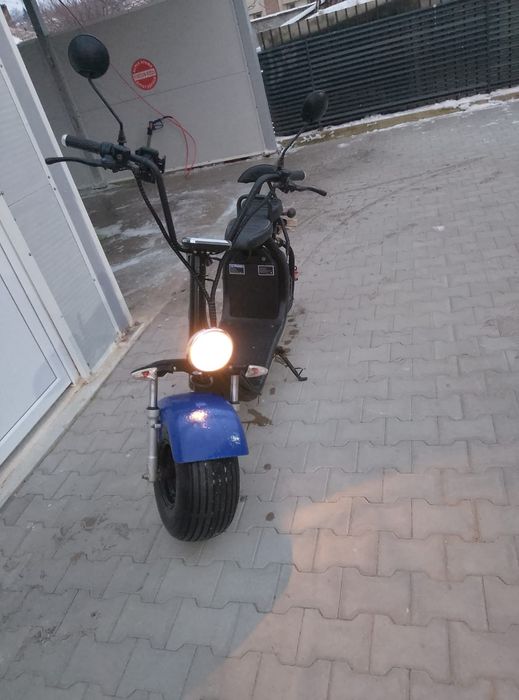 Vând scuter electric tot în regula