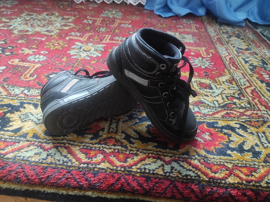 Три пары детские ботиночки