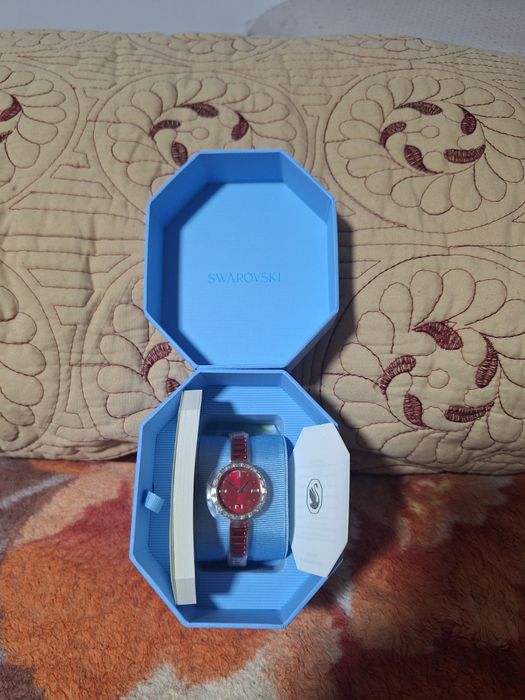 vand ciasuri Swarovski