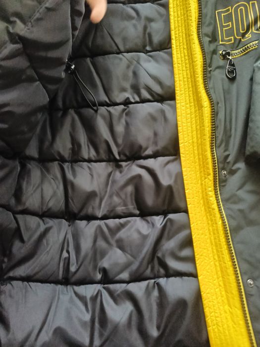 Продам куртку зимнюю