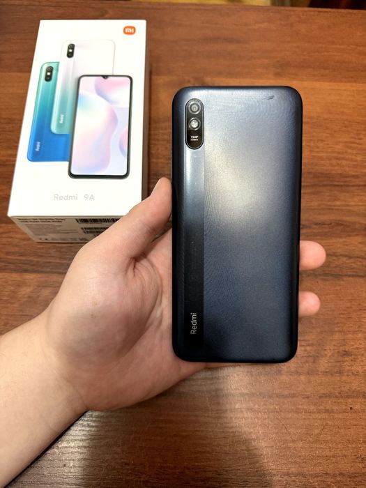 3 ta telefon sotiladi