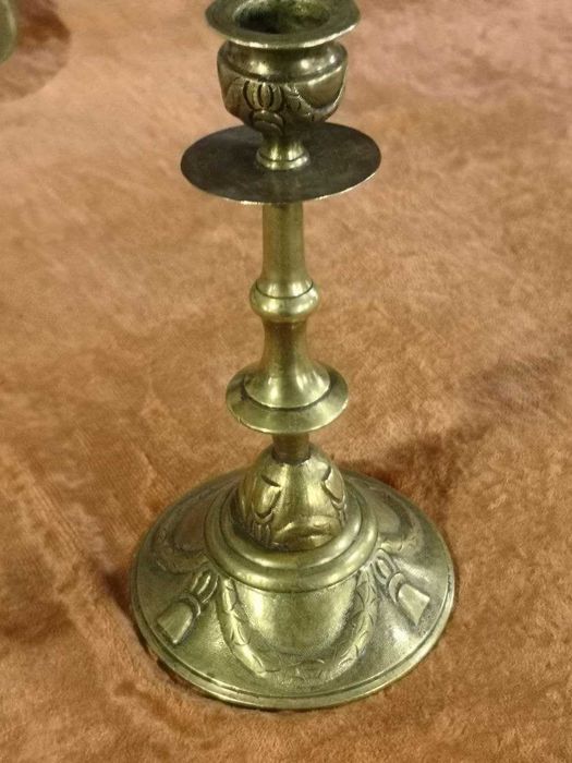 Подсвечник бронзовый ,старинный.