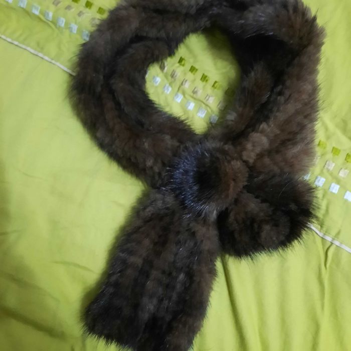Guler nurca, marca Dana Savuica, lungime 81 cm