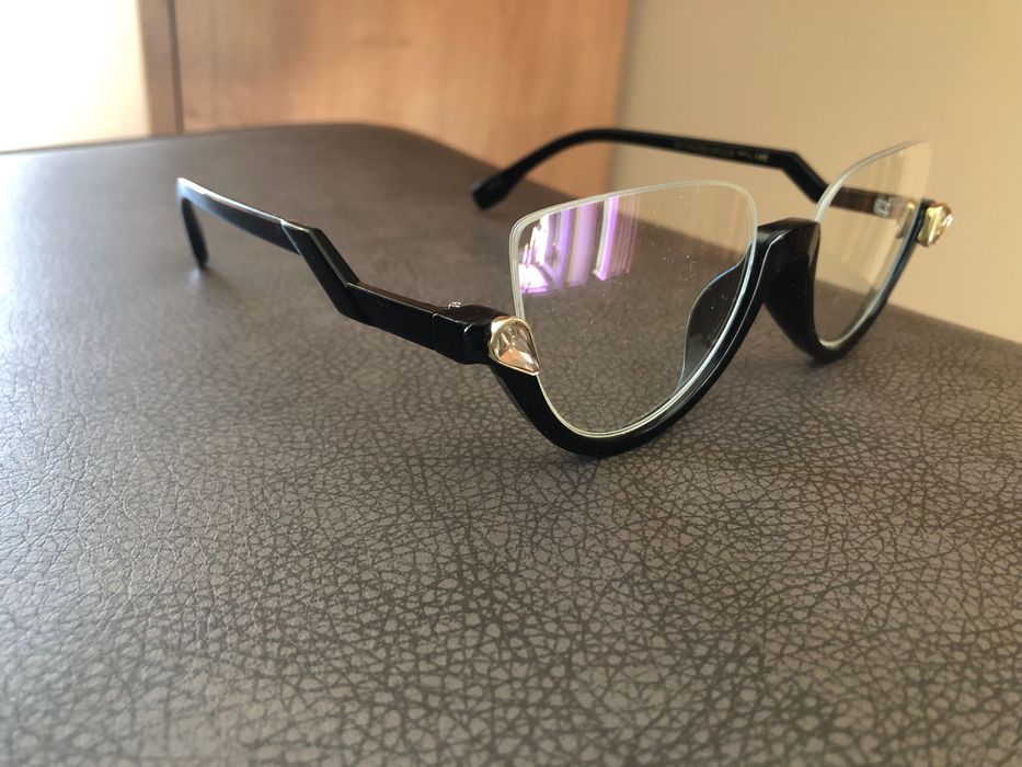 Стилни очила с камъни