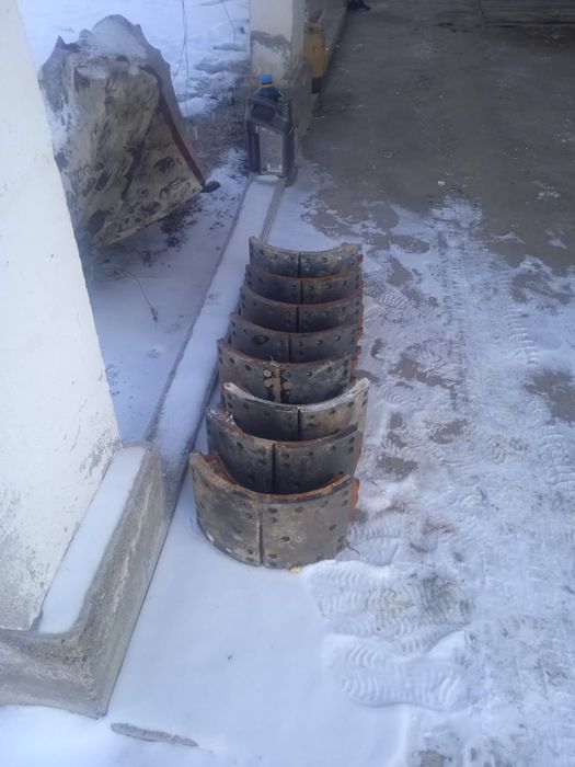 Задные тормозные колодки от Howo