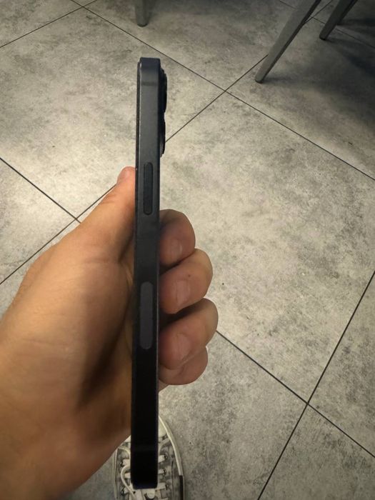 Iphone 13 в хорошем состояние 128!