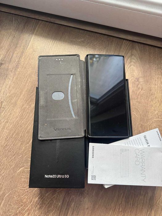 Samsung телефон и часовник