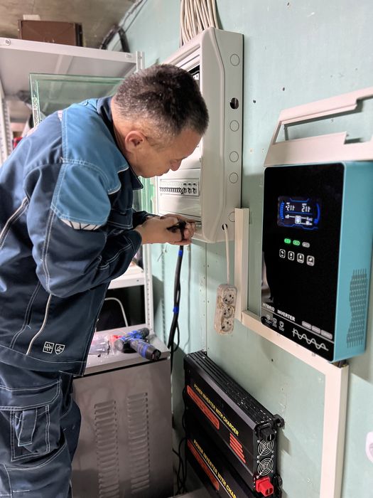 Установка солнечных батарей