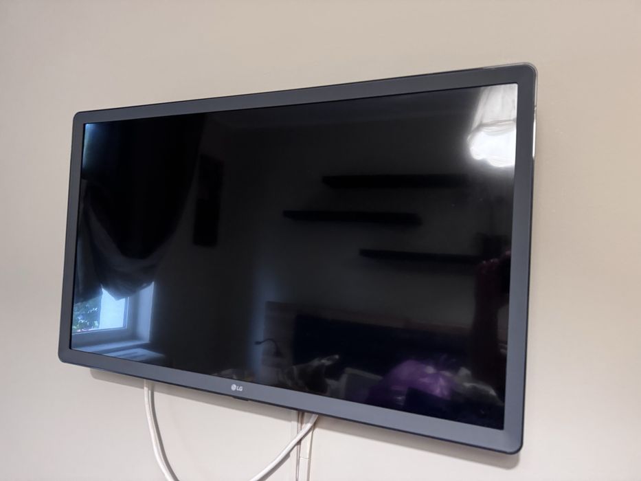 TV LG Smart LED Full HD 32” (81 cm) – Model 32LK6100PLB – Stare foarte bună