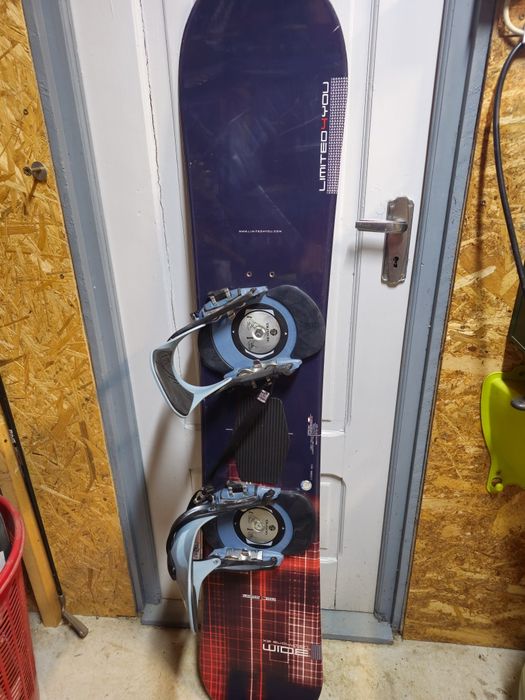 Vand placa snowboard 138cm legaturi easy Burton