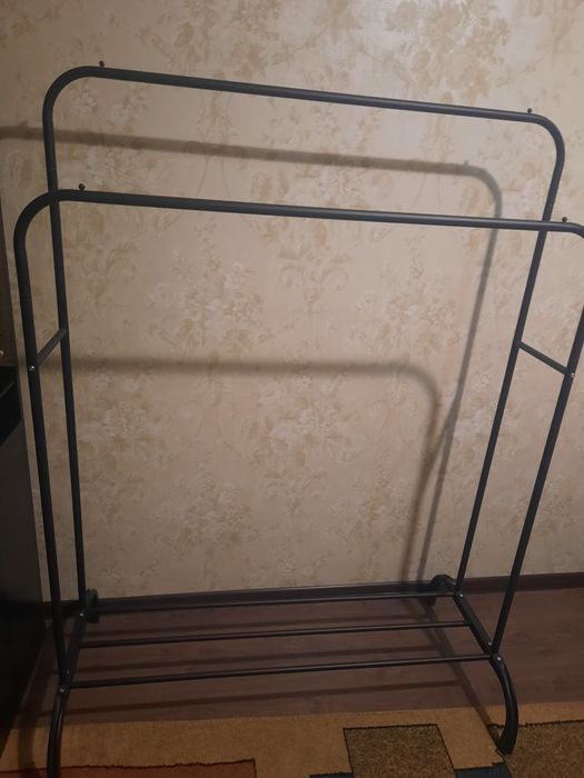 Вешалка новая для одежды, продам.