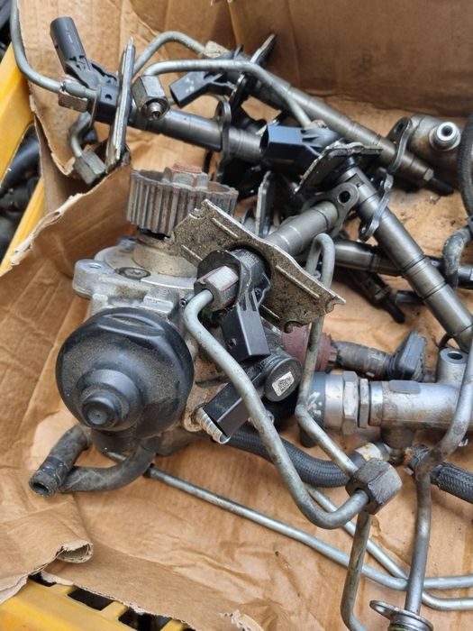 Помпа с дюзи за  Audi a5 a6 a7 Q7Q5 3.0dizel 239ks!!!