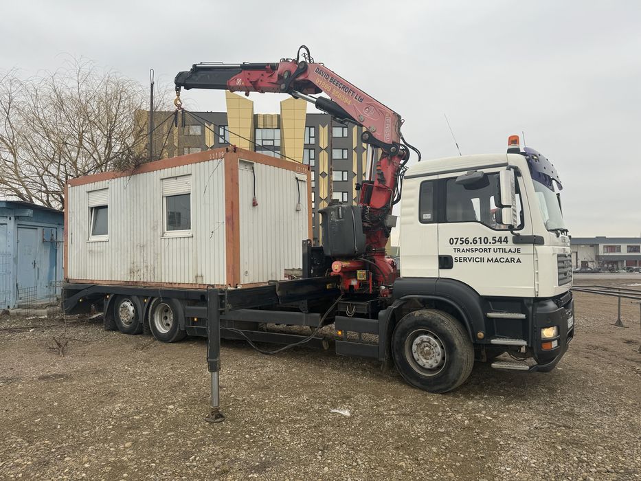 Transport Utilaje, Tractoare,  Inchiriez Macara