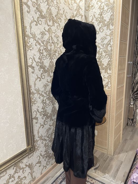 Продам Норковую шубу