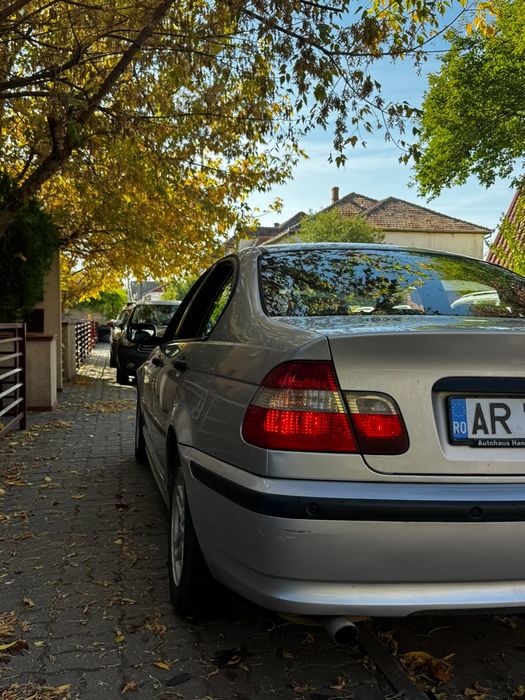 BMW Seria 3 2004 — imagine 3