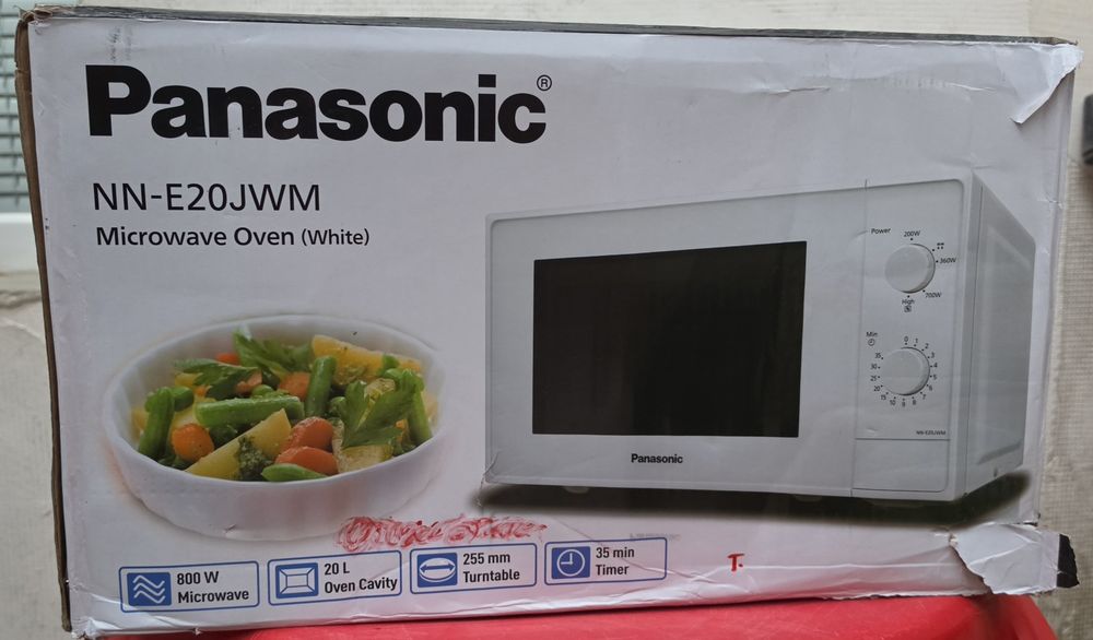Микровълнова Panasonik 20L