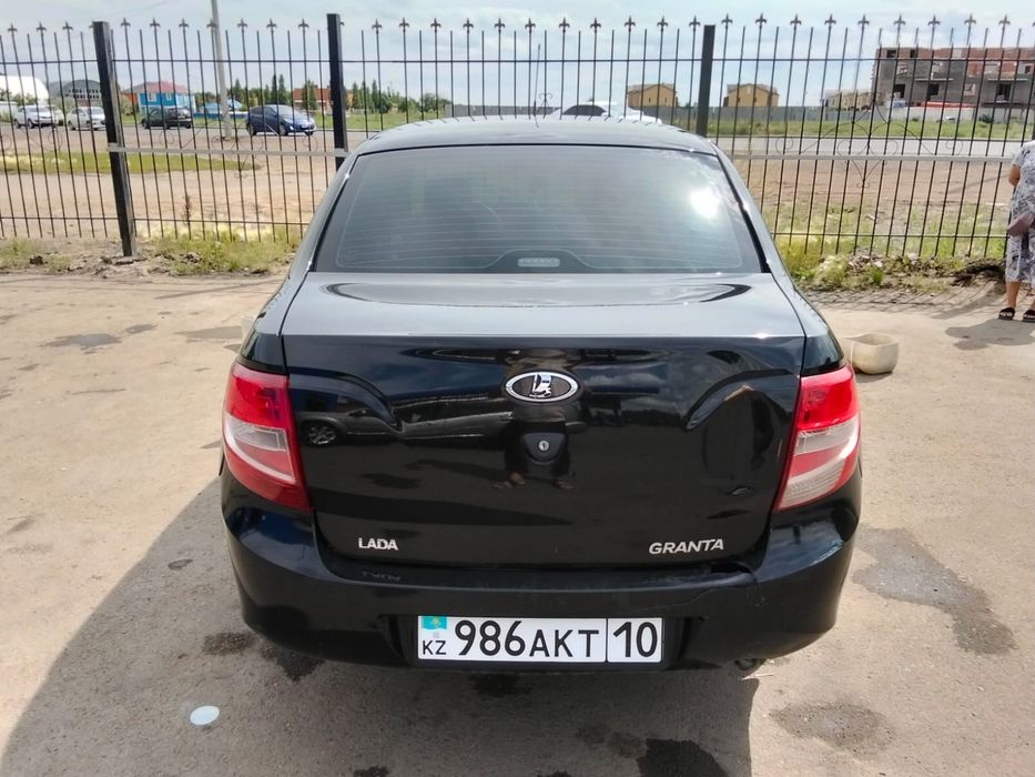 Продам машину Lada Granta