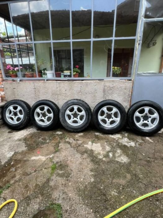 Гуми и  джанти  15 цола 5 броя