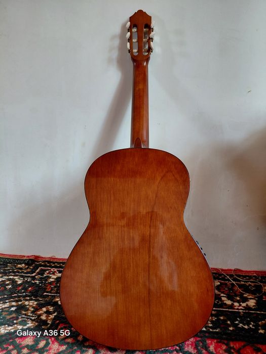 Yamaha c 40 ekvalayzerli arginal, yangidek