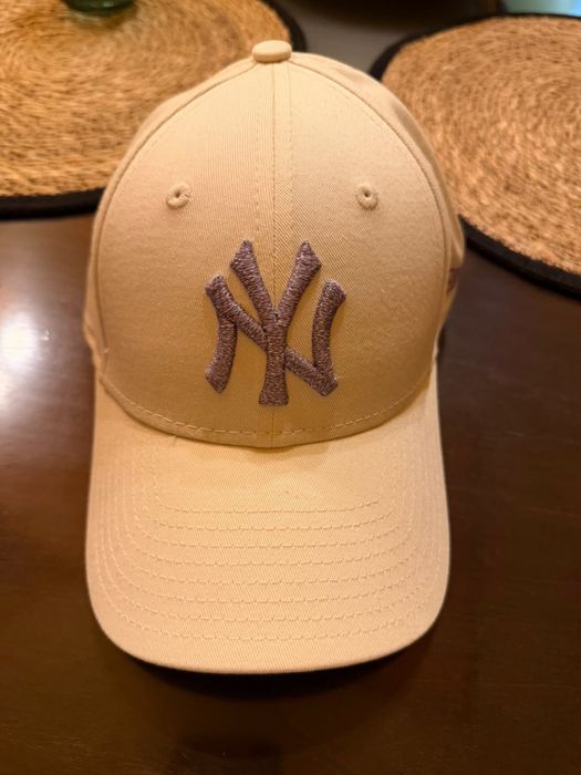Шапка с козирка New Era