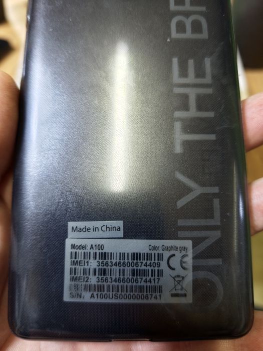 Продам новый телефон