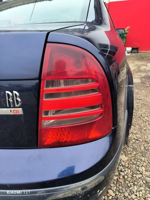 stopuri skoda superb, 2003