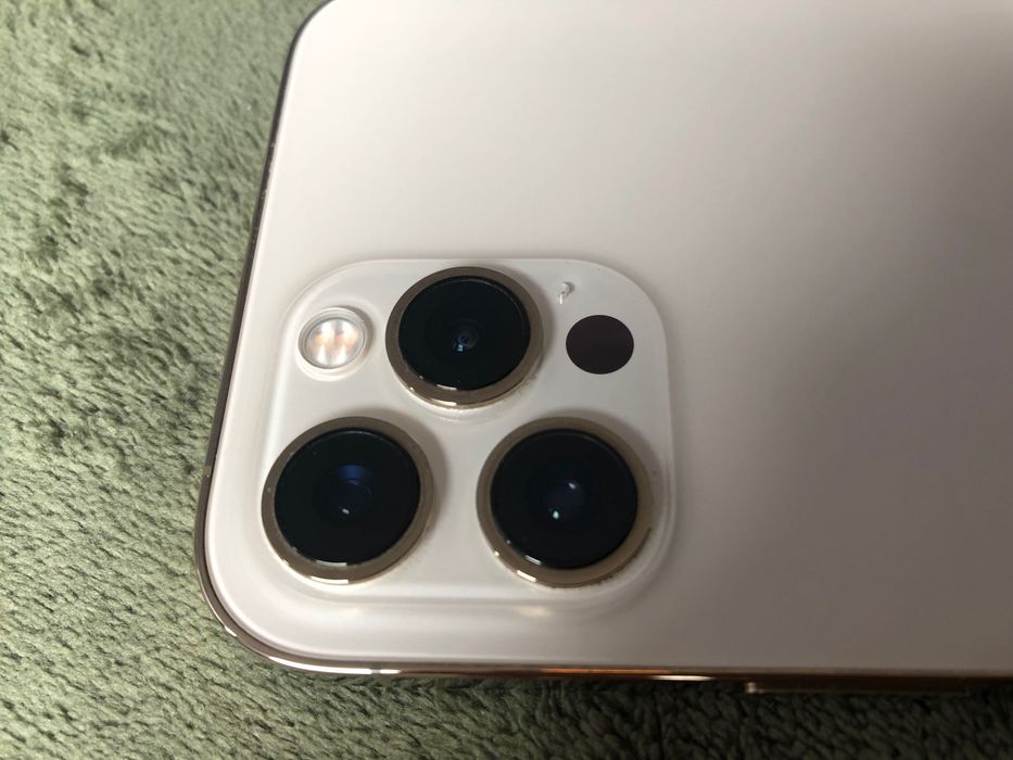 Iphone 12 Pro Max от Telenor