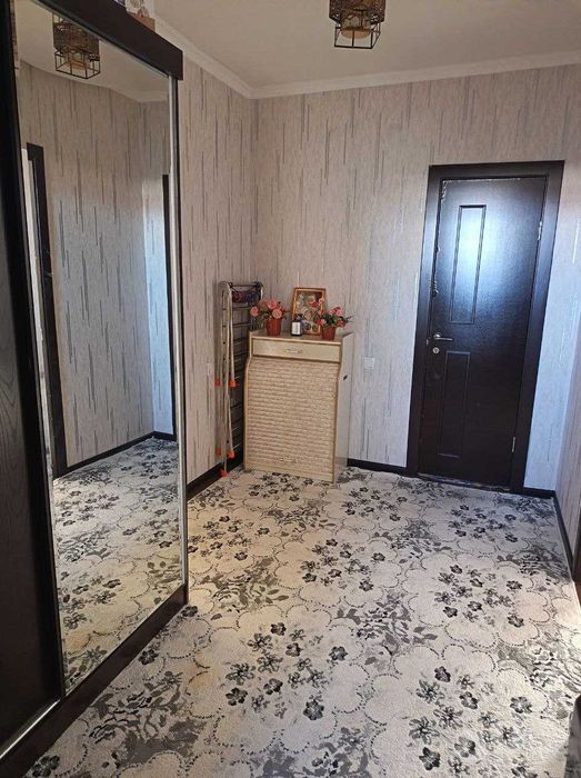 2 xona yashashga tayyor mebil + texnika hamma jihozlari qoladi