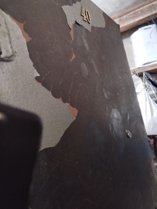 Продам железную дверь