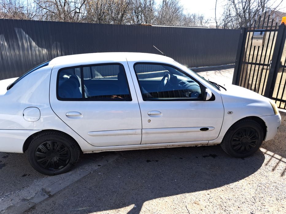 Vand renajlt symbole 2007 benzina 1.4 ITP VALABIL