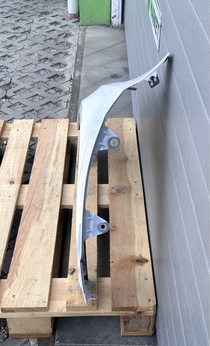 Ляв калник AUDI A7 C8