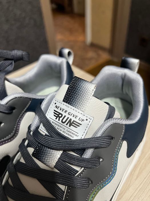 Кроссовки мужские