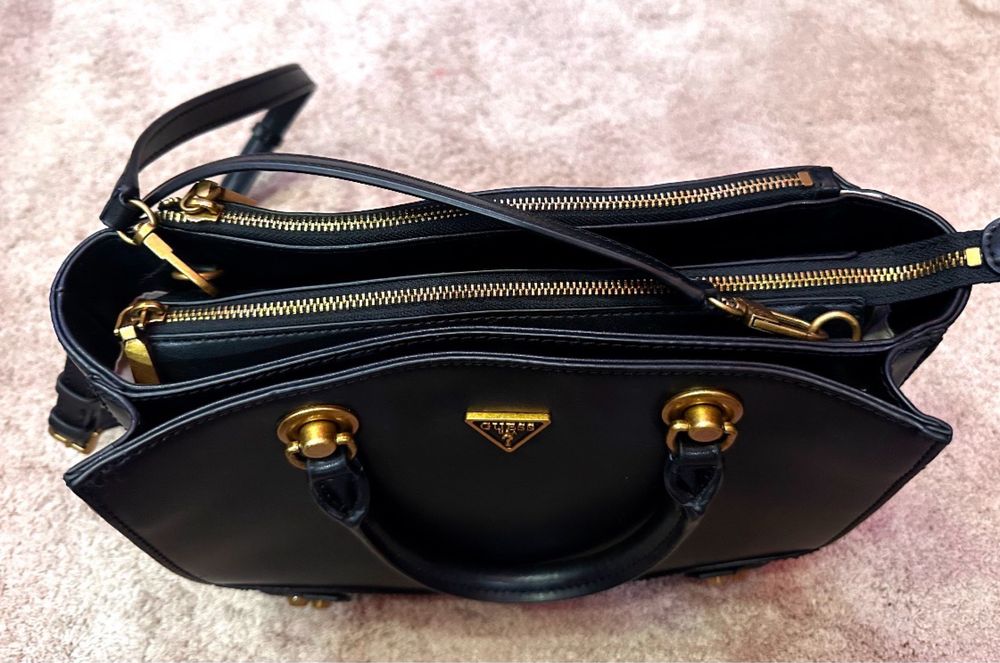 Чанти Guess, Liu Jo, оригинални